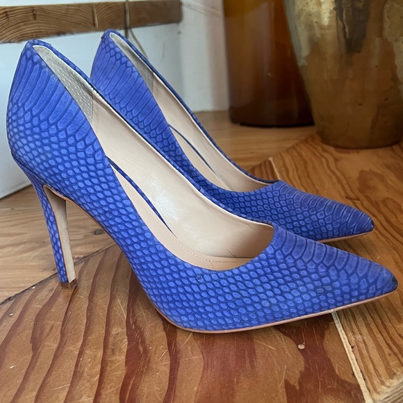 Vince Camuto Kain Atlantic Blue Pointed Heel - Picture 2 of 5
